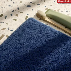 FLOORDIREKT Badematte Nasa - Wasserabsorbierend und Pflegeleicht - Dunkelblau - 60 x 150 cm
