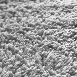 FLOORDIREKT Badematte Sky - Flauschiger Badvorleger mit dichtem Flor - Eckig - Silbergrau - 50 x 80 cm