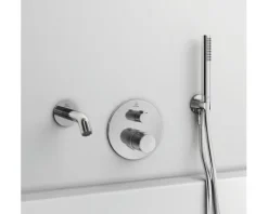 Wandhalter mit Schlauchanschluss Ideal Standard Idealrain Atelier 1/2
